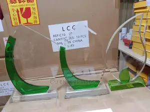 Glass Award Plaques H33