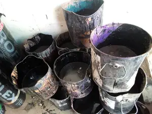 Bucket of 60/70 Bitumer