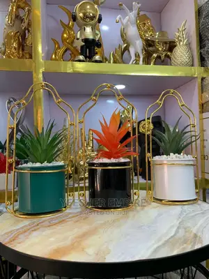 Palace Cage Flowers