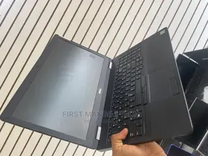 Laptop Dell Latitude E5570 8GB Intel Core i7 SSD 256GB