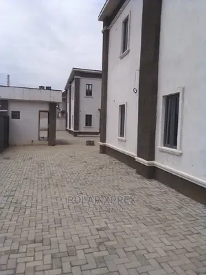 4bdrm Duplex in Fo1, Kubwa for sale