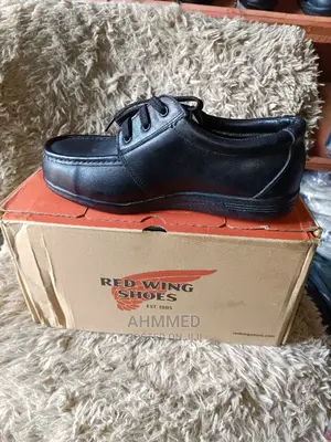 Redwings Safety Shoes / China