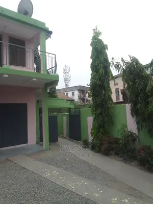 A Classy And Well Secured Hostel For Rent In Surulere