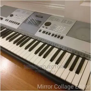 Yamaha Keyboard E413