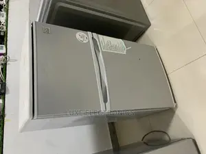 200liter Daewoo Double Door Table Top Fridge