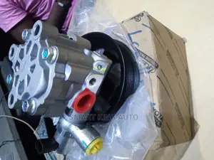 Original Japan Power Steering Pump for LX570 2018