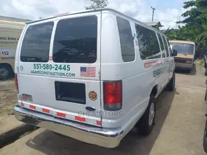 Ford E350 2007 White