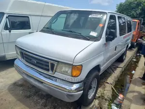 Ford E350 2007 White