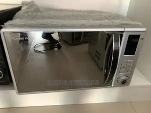 30 Liter Russell Hobbs Microwave