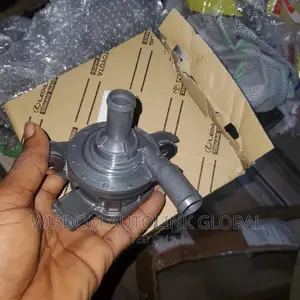 Hybrid Inverter Water Pump for Toyota Highlander 2015-2019