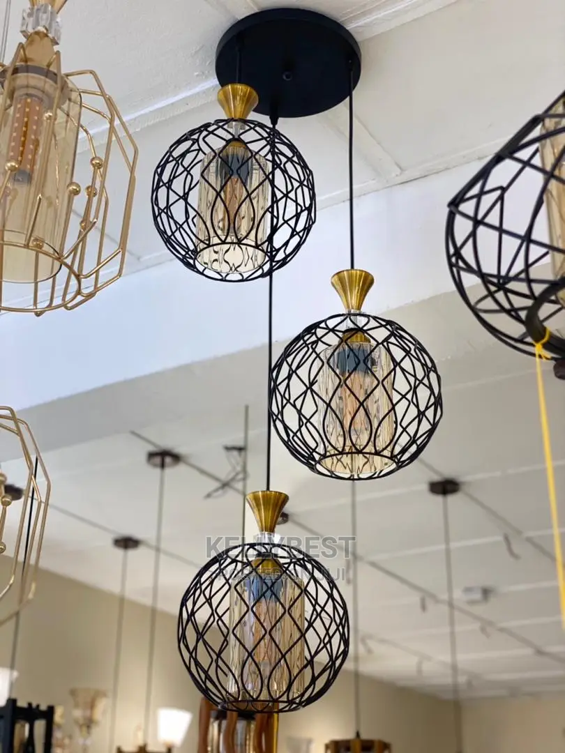 Dropping Pendant Light