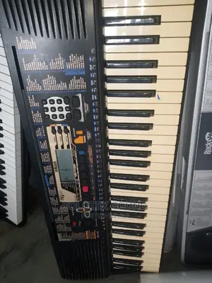 Original UK Used PSR195 Yamaha Keyboard