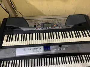Yamaha PSR- Gx76 Electronic Keyboard