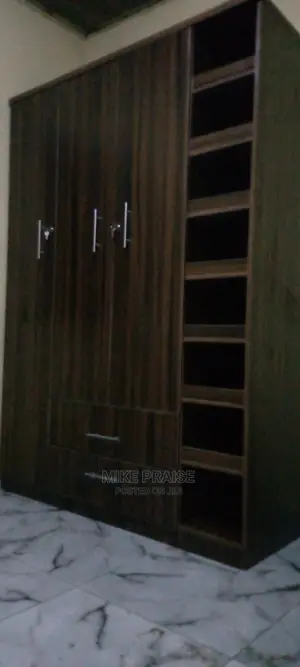 Quality Standard 5ft by 7ft Wardrobe