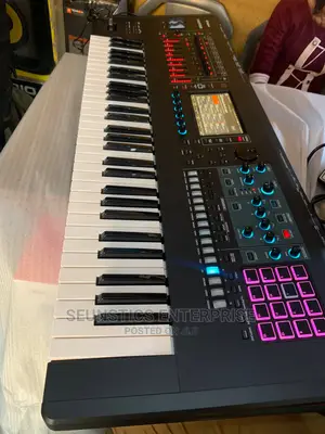 Quality Roland Fantom 6 Workstation Synthesizer Keyboard