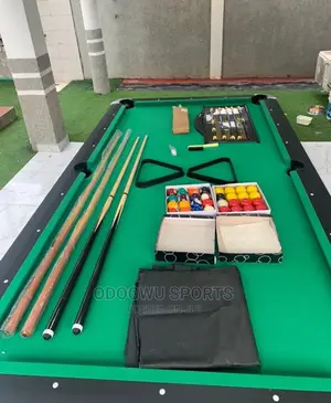 8ft Snooker Table (Comes With Complete Accessories)S2745