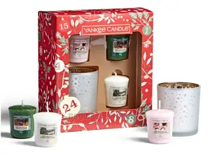 YANKEE CANDLE 3 Votive Scented Candles 1 Holder Gift Set