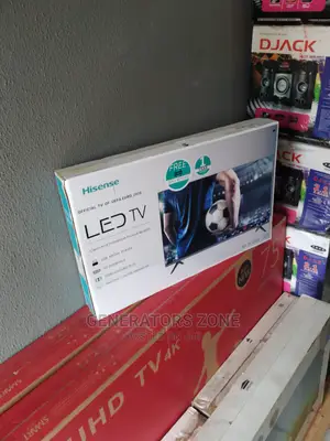 Portable Hisense 32 Inch TV + Wall Bracket