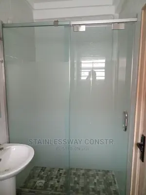 Shower Cubicle Cascade