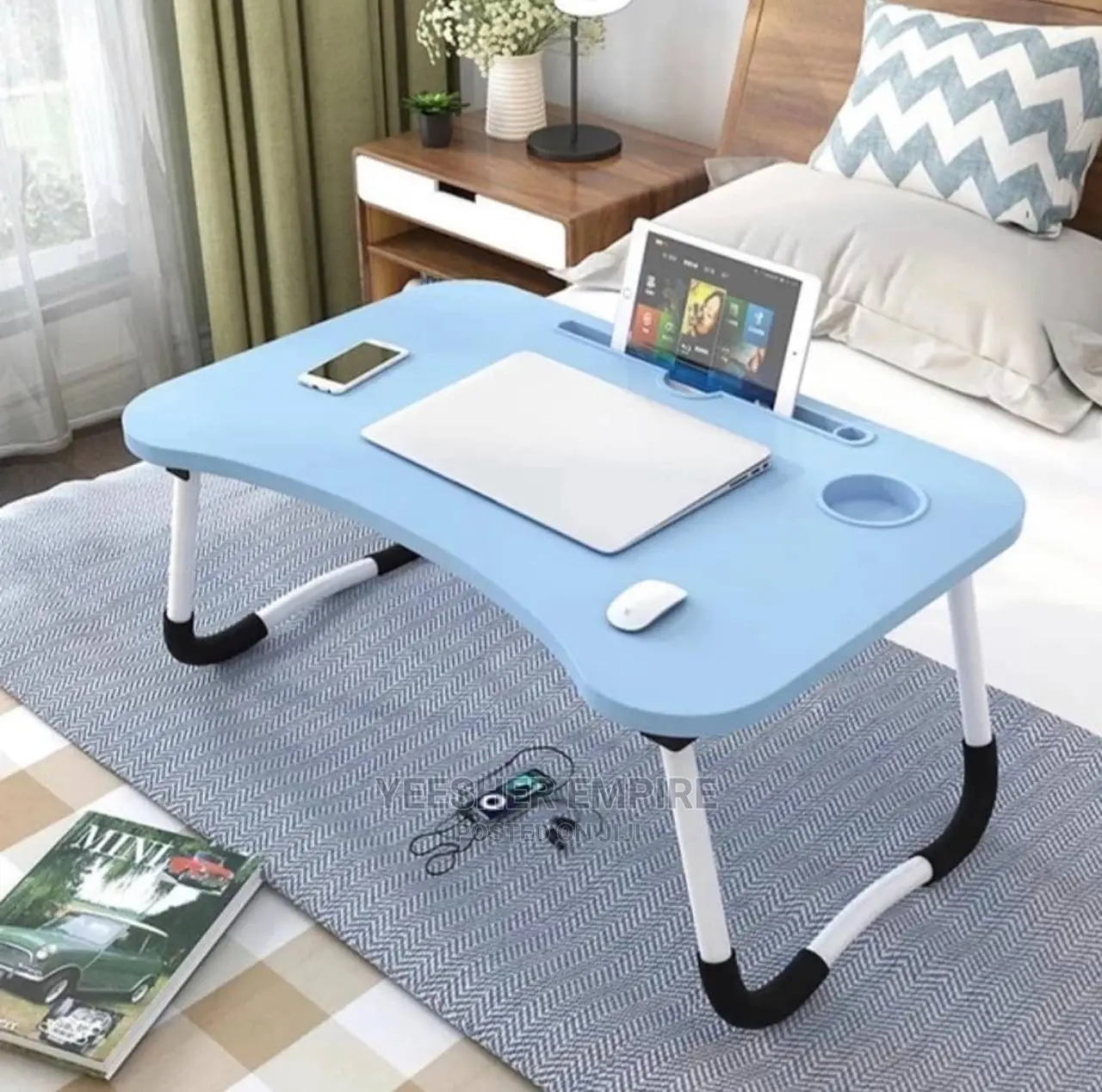 Foldable Convenience Table