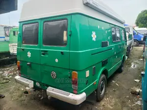 Volkswagen LT 2000 Green