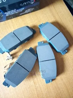 Front Brake Pads for Honda CR-V 017-020 Model