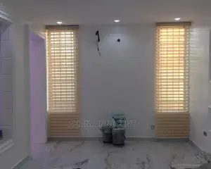 Automatic Blind With Style