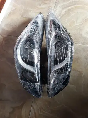 Headlamp for Hyundai Elantra 2011 Europe.
