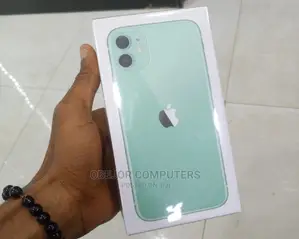 New Apple iPhone 11 128 GB Green