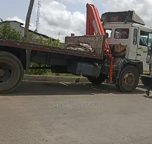 Hire Hiab to Move Empty Container