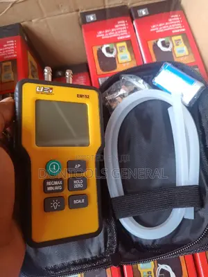 Dual Differential Digital Manometer EM152