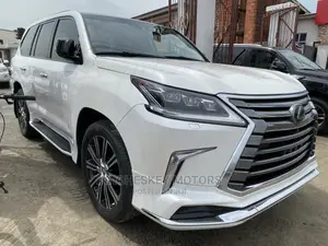 Lexus LX 570 (5 seats) AWD 2018 White