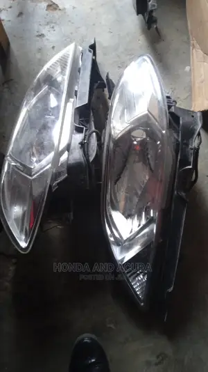 Set of Head Lamp Honda FRV 2007