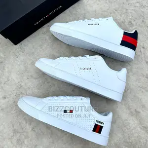 Original TOMMY HILFIGER Sneakers Available in Store