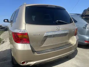 Toyota Highlander Limited 2009 Gold