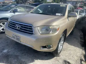Toyota Highlander Limited 2009 Gold