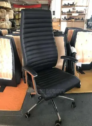 Brand New and Top Quality ADJUSTABLE ERGONOMIC OFFICE CHAIR