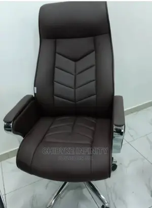 Brand New and Top Quality Executive Swivel Office Chair