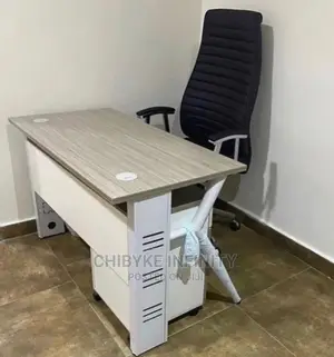Executive Office Table With Metal Legs and Mobile Drawers