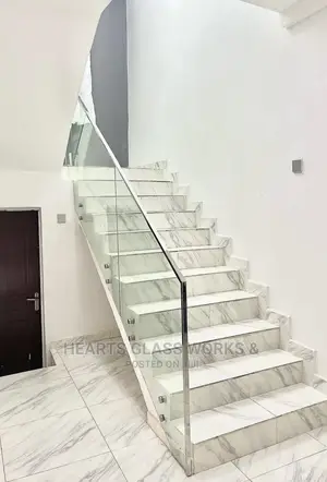 Newly Installed 12mm Plain Glass for Stairs