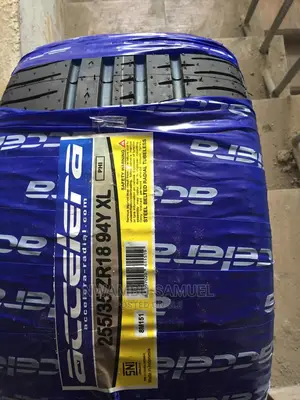 255/35r18 Accelera Tyre