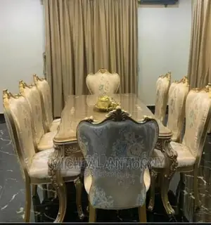 Royal Quality Dining Table by 8