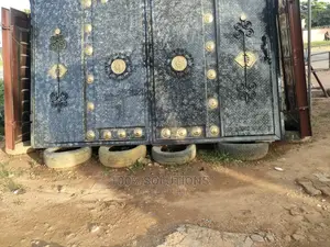 Standard Gray With Touch of Gold Design Gate for Sale