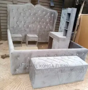 Love Padded Bed With Ottoman and Mirror