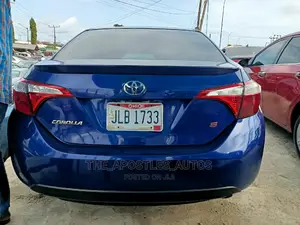 Toyota Corolla 2016 Blue