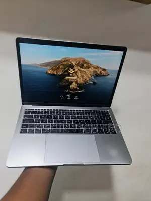 Laptop Apple MacBook Pro 2017 16GB Intel Core I5 SSD 256GB
