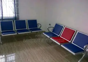 Excutive Airport Chair 3 in 1 Sitters