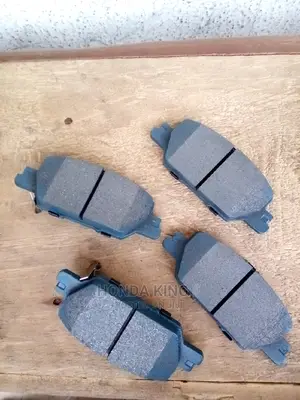 Back Brake Pads for Honda CR-V 017-020 Model