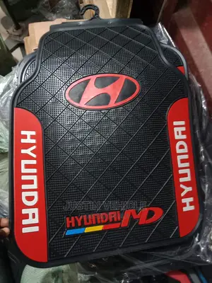 Hyundai Universal Floor Mat