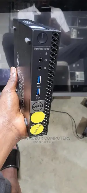 Desktop Computer Dell OptiPlex 7040 8GB Intel Core i7 SSD 256GB